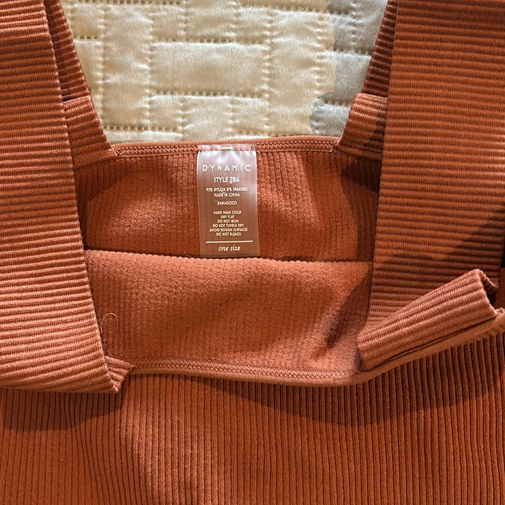 Rust colored, Dynamic top. One size - Picture 2 of 2